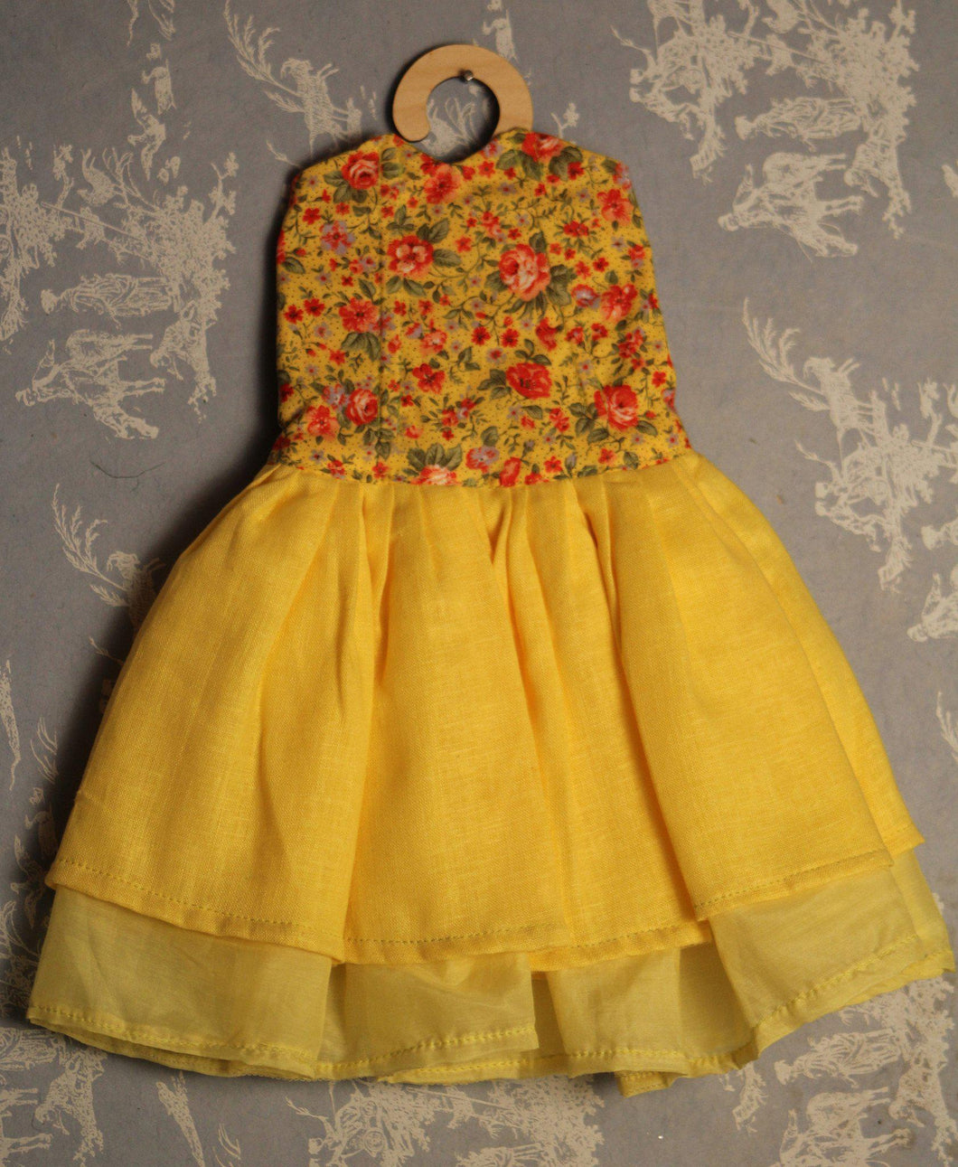 Robe Yella Rosa